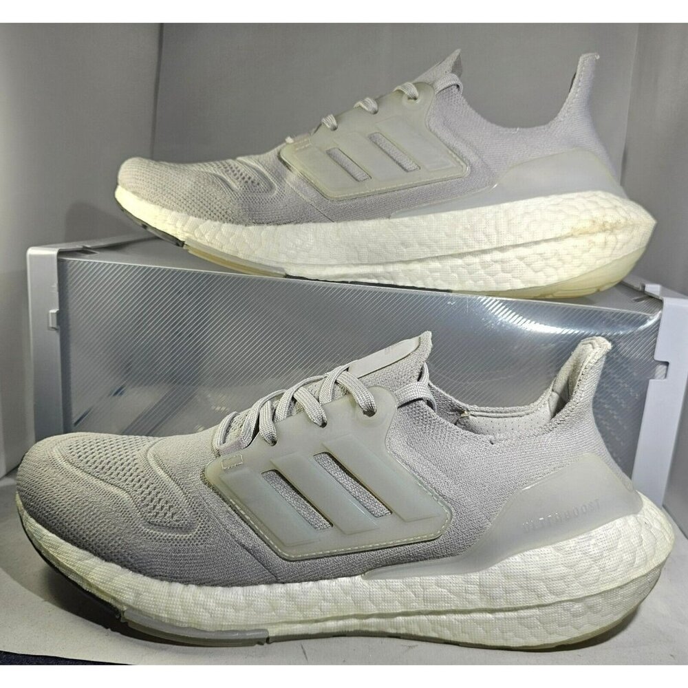 Adidas Women's Ultraboost 22  Cloud White/Lite Grey Running Sneakers Size 9
